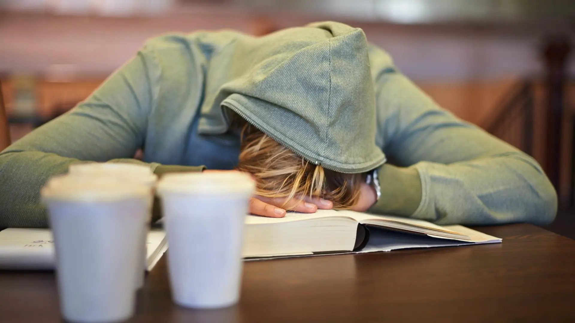 Burnout sa 20 godina: Zašto smo umorni i kad ništa ne radimo?
